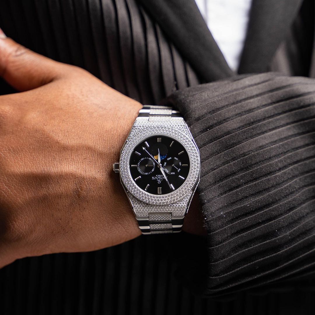 What is Cubic Zirconia? CZ vs. Diamonds