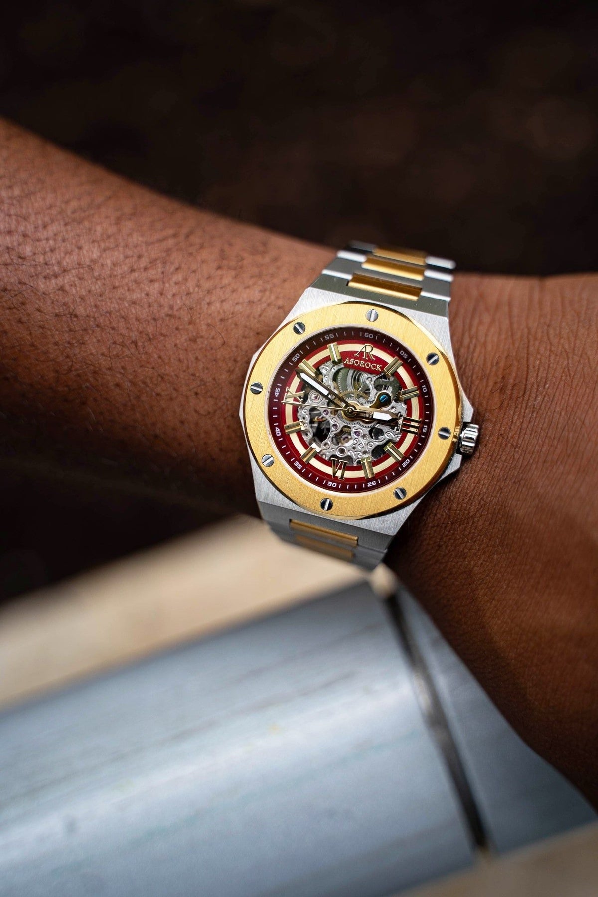 Fake gold sueter warehouse watch